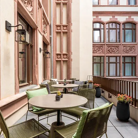 Groners Center Hostel *