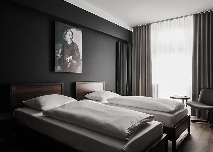 Groners Center Hostel *