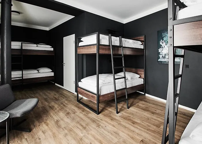 Groners Center Hostel