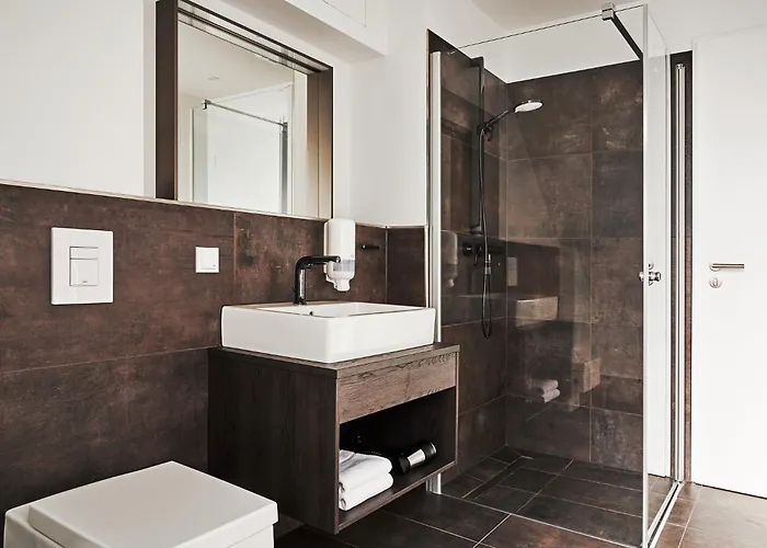 Groners Center Hostel *