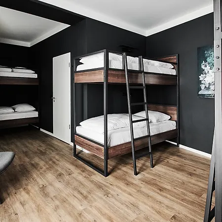 Groners Hostel
