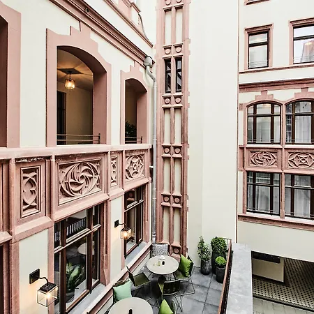 Groners Hostel *